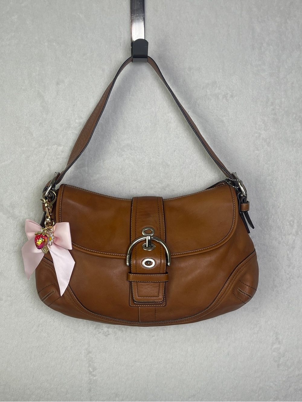 VINTAGE Coach Soho Flap Shoulder Bag British Tan Leather F10192 - Picture 13 of 13